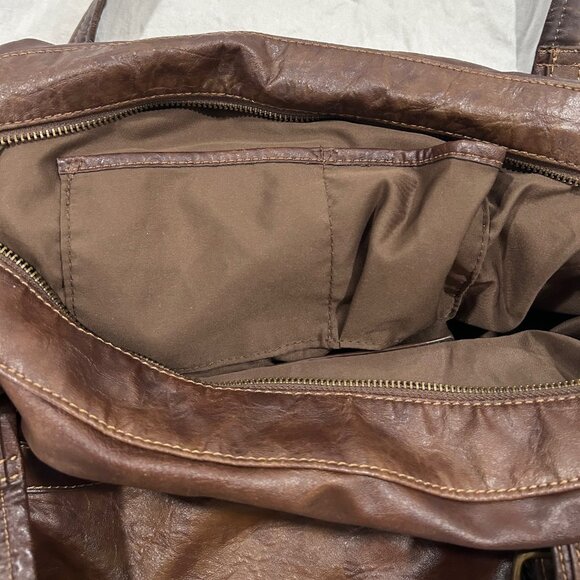 Urban Outfitters Faux Leather Duffle Shoulder Bag - Picture 9 of 9